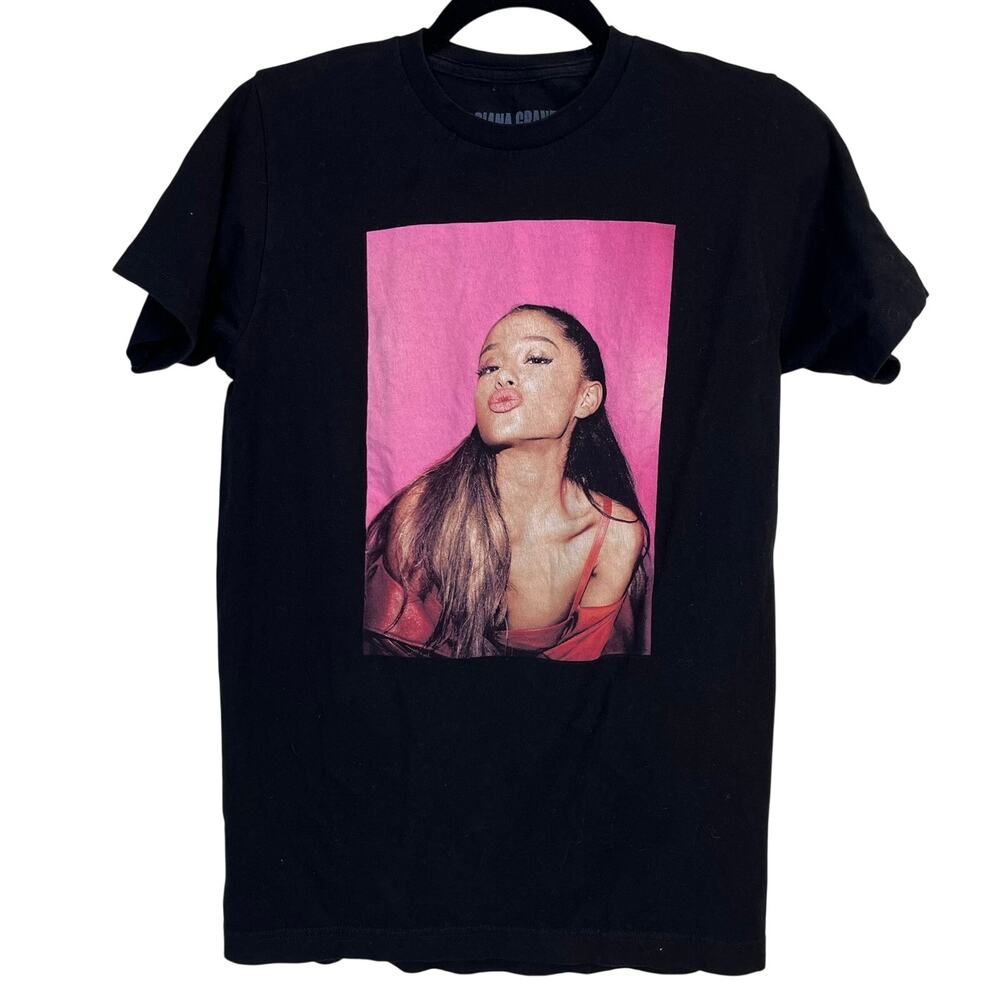 Ariana Grande Dangerous Woman Tee Small